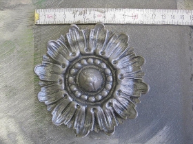 aluminiumrosette_mittel.jpg