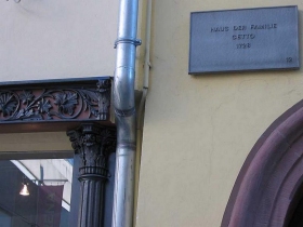 kapitell.jpg