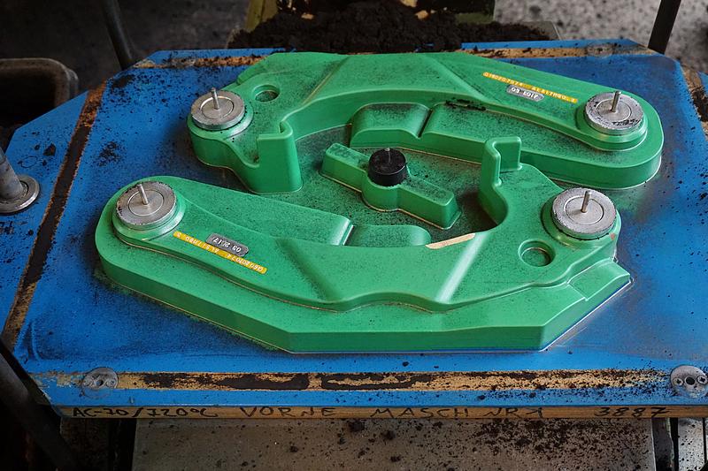 MODELLPLATTE TURAL GMBH